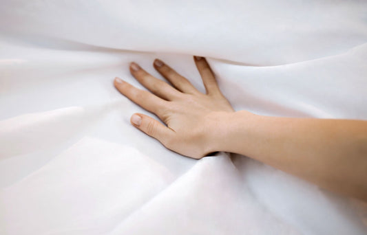 How to Properly Clean a Mattress From Stains and Bacteria