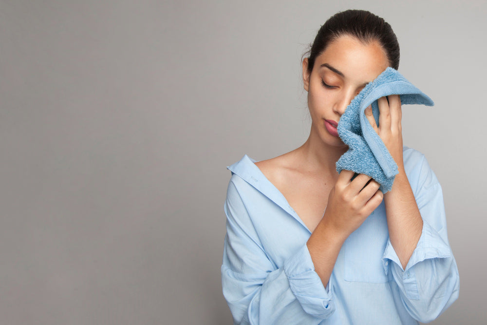 Surprising Benefits of Using a Face Towel for Your Skincare Routine – Mizu  Towel